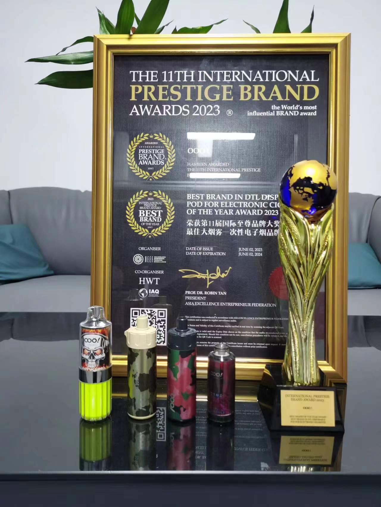 OOO! Won the Best Brand in DTL Disposable POD for Electronic Cigarette of the Year Award on the 11th International Prestige Brand Awards DL Vape 2023